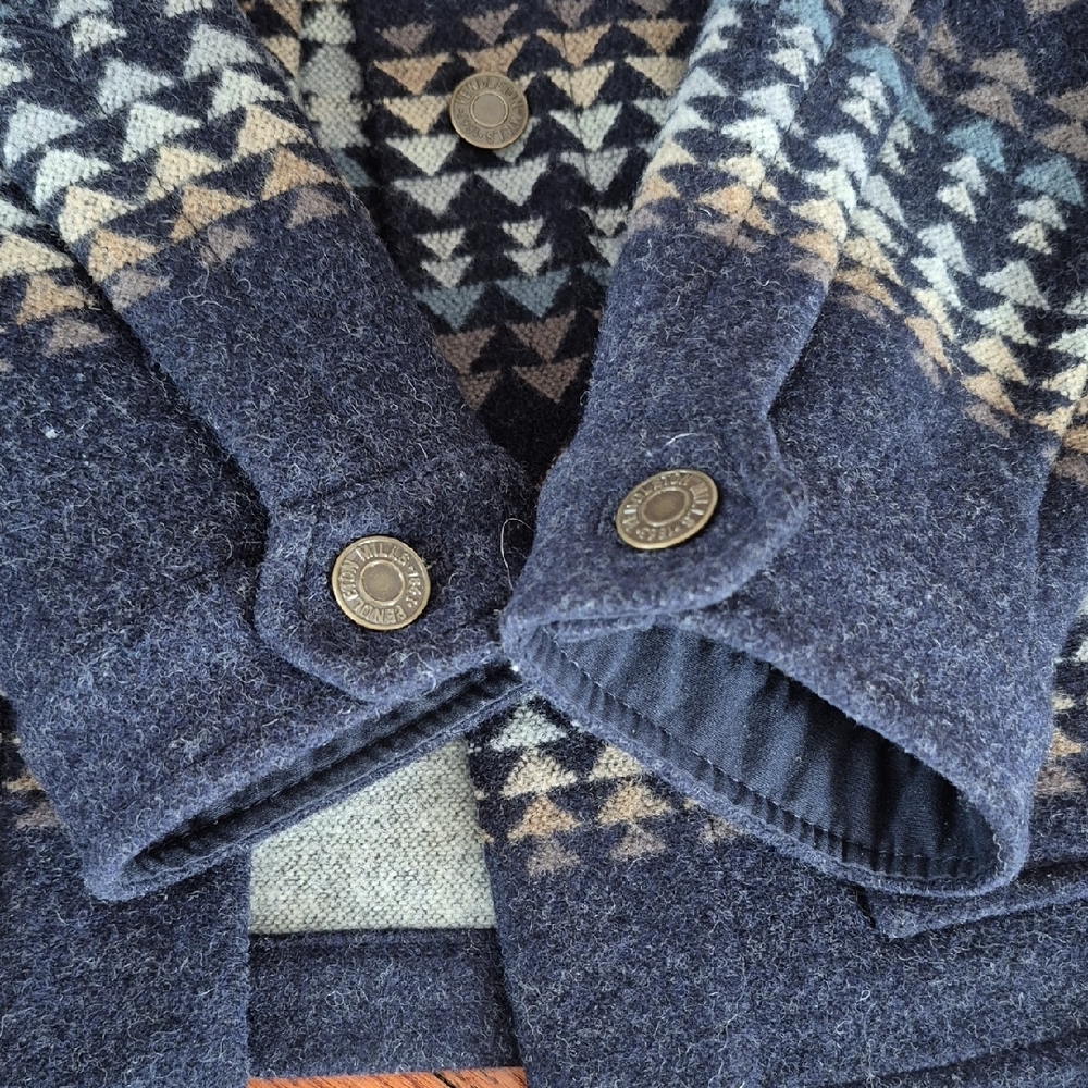 Pendleton Navy And Gray Patterned Wool Jacket - image 4